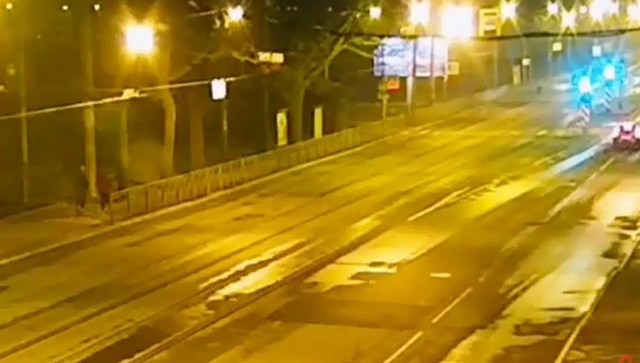 Ловким движением руки ВАЗ 2115 превращается в огненный шар
