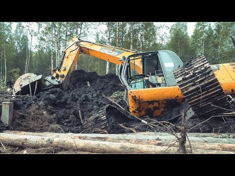 Экскаватор тонет в торфе – триллер!
