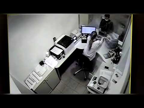 Дерзкое ограбление при помощи записки