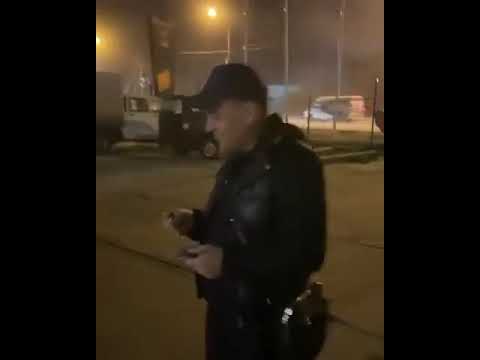 Новый УАЗ сломался на выезде из автосалона