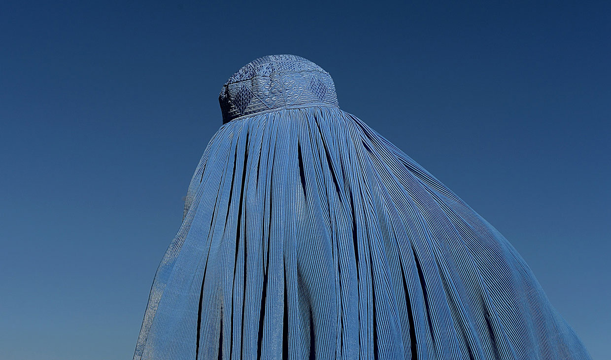 Женщина в Кабуле, Афганистан, 2 января 2013