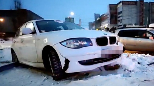 Муж пьяной женщины, сбившей на BMW 8-летнего мальчика, угрожает и шантажирует его отца