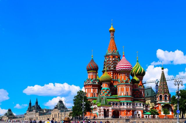 В Минкульте составили список традиционных ценностей, а также разрушительных идей для России