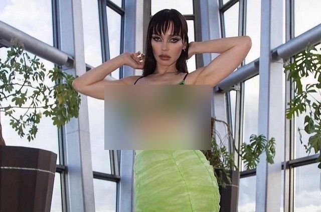Экс-солистка группы Serebro Ольга Серябкина оголилась перед публикой