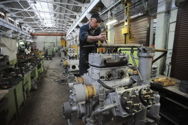 Директор завода объяснил долги по зарплатам спецоперацией