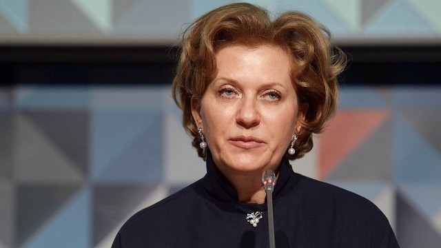 Попова заявила об интенсивном снижении заболеваемости коронавирусом