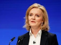 Лиз Трасс заявила, что подает в отставку