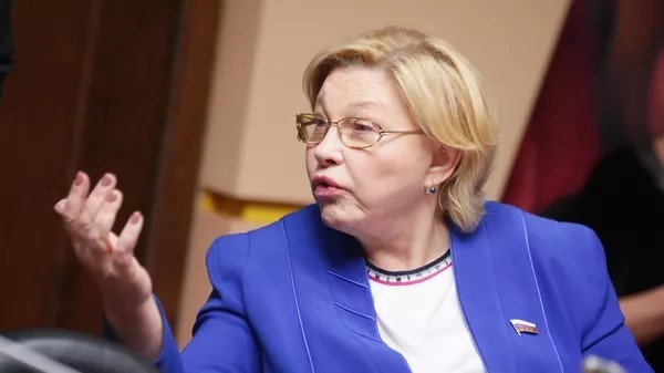 Количество западной музыки на радио нужно сократить из-за роста депрессий и суицидов в России, заявили в Госдуме