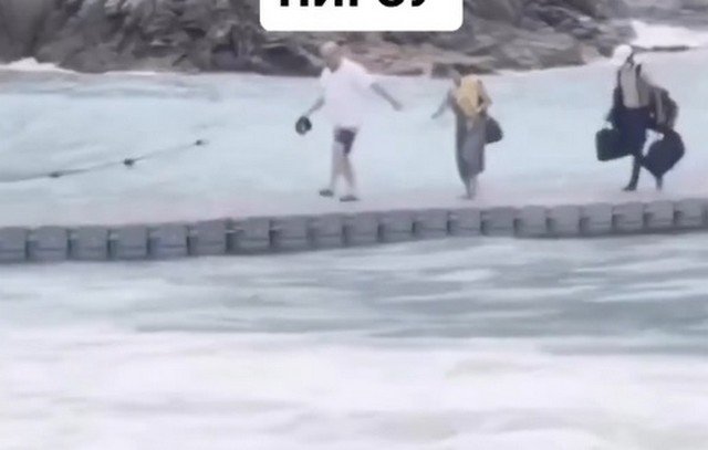 Плавучий пирс может быть очень опасным