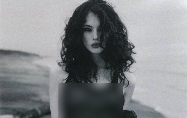 Откровенная фотосессия дочери Моники Беллуччи - Девы Кассель