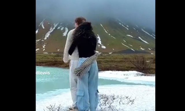 Муж специально портит лирические моменты, которые создает жена