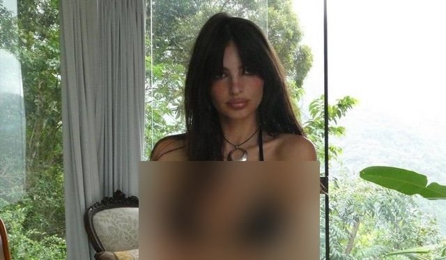 Эмили Ратаковски желает всем доброго утра