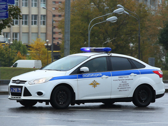 В Москве женщина сообщила в полицию о мужчине, собиравшем квадрокоптер