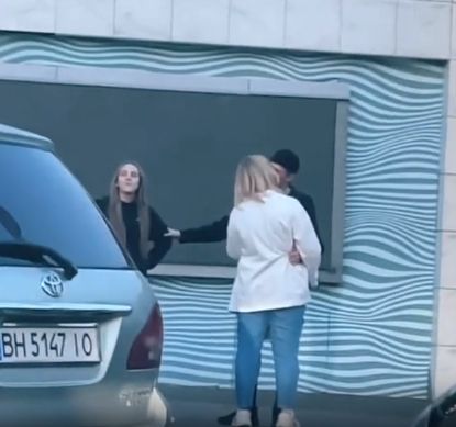 Очень странные бывают отношения