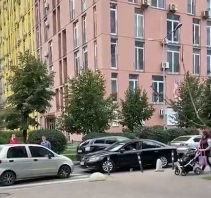 У ТПшки не получилось проехать по встречке, и случилась истерика!