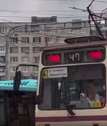 Возможно, эта самая привлекательная вагоновожатая в Санкт-Петербурге