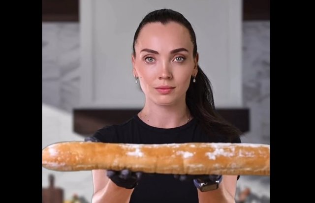 Какой вкусный и сочный бутерброд
