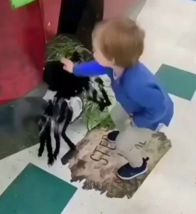Смелый парень