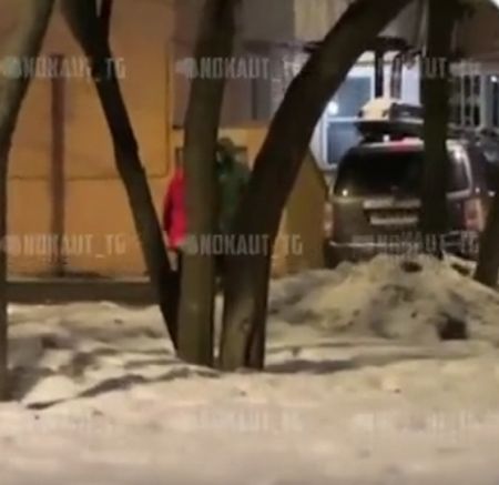 Девка решила наехать на мужика