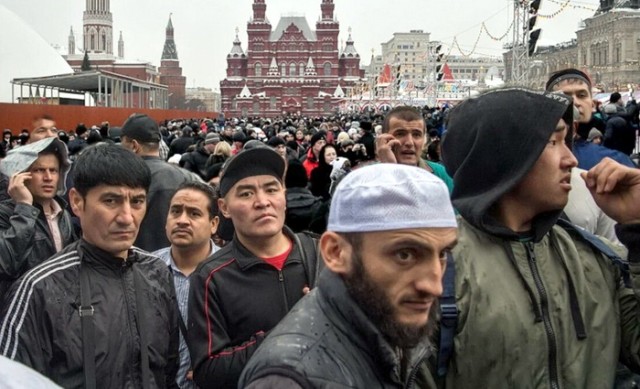 Эксперты предупреждают о предстоящих вспышках краснухи, дифтерии, менингита и коклюша. Они обсуждают рекордное количество случаев инфекционных заболеваний в России