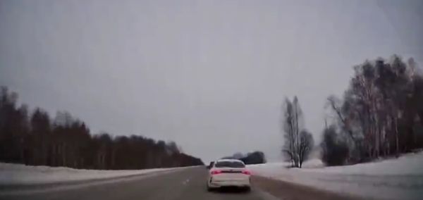 2 января гаишники устроили замес на 225 км трассы М3