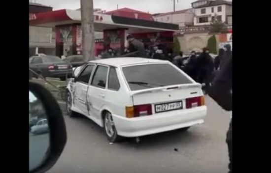 Забавный комментарий к аварии в Махачкале