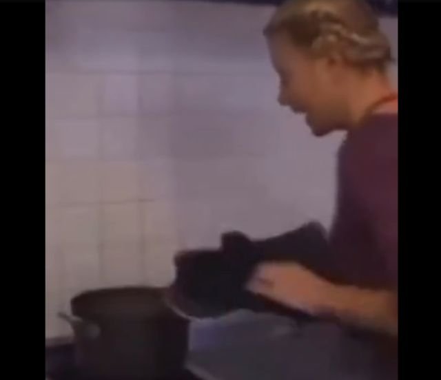 Юлия Высоцкая и макароны с водочкой