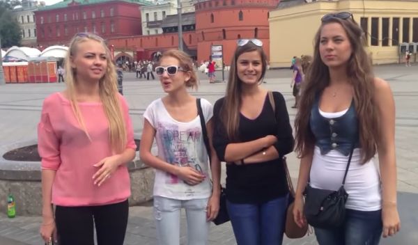 Хорошо поют девчонки