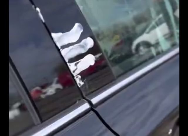Что будет, если в машине лопнут ведра с краской