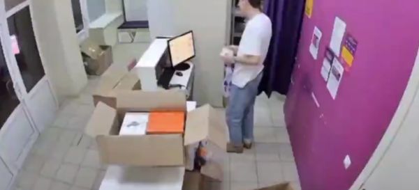 «Сдохни, нах*й, в этом худи»