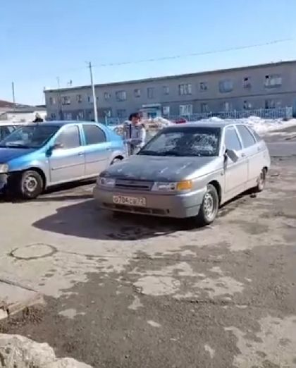 Буйная Даша расхлестала "двенашку" любовницы мужа