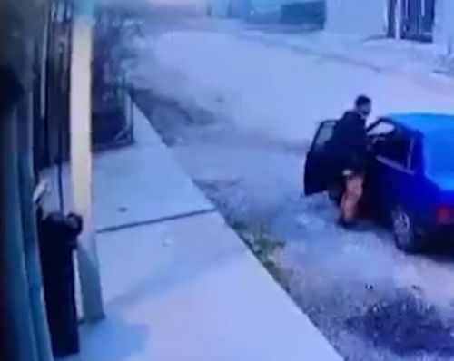 Жуткое видео из Хасавюрта — брошенный в канализацию окурок стал причиной лютого взрыва