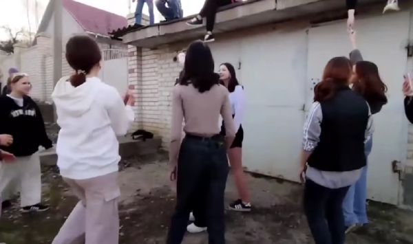 Малолетние кобылы⁠⁠