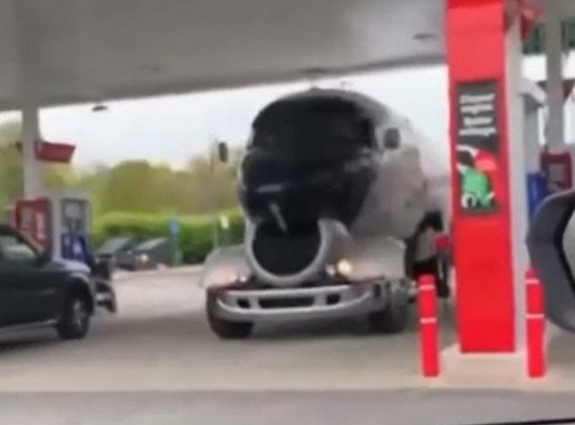 Не спешите списывать старый самолет