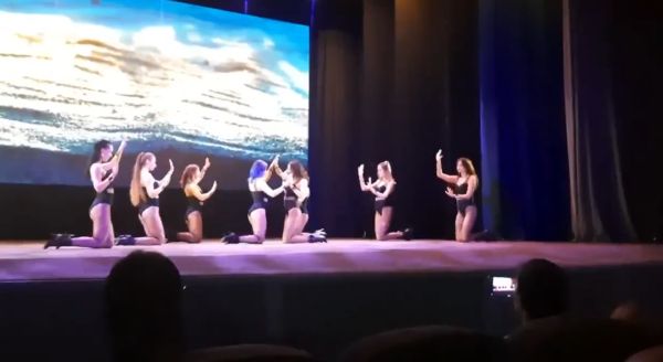В подмосковной Балашихе скандал с местной студией танцев.