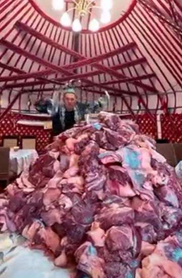 А кому бешбармак?