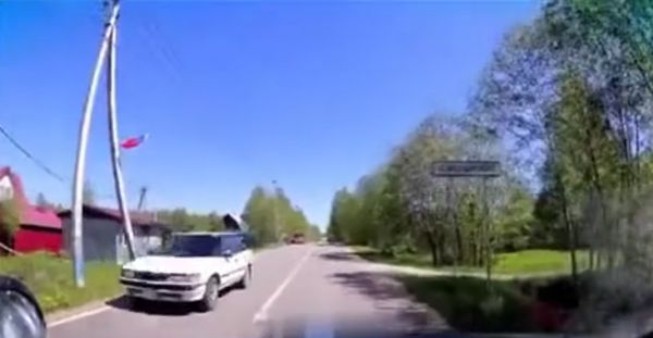 Велосипедистка