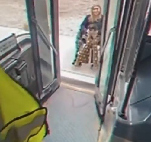 Добрый водитель автобуса⁠⁠