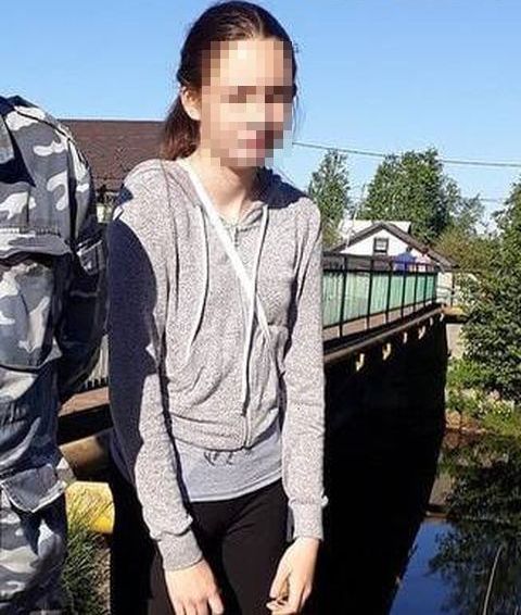 Школьницу из Санкт-Петербурга оштрафовали на 3 тысячи рублей за выпавшую шпаргалку на ЕГЭ