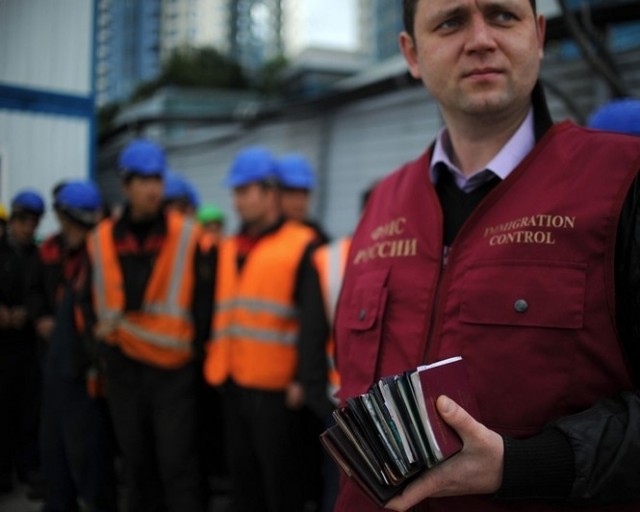 Государственная Дума одобрила закон, согласно которому наличие иностранного гражданства будет считаться отягчающим обстоятельством