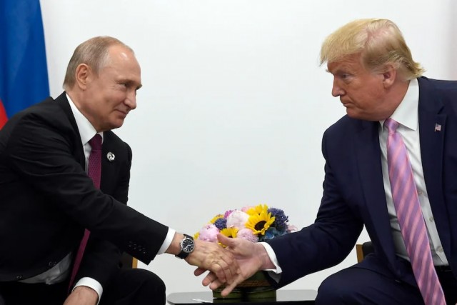 Дональд Трамп и Владимир Путин провели телефонные переговоры, в ходе которых обсудили перспективы прекращения конфликта на Украине
