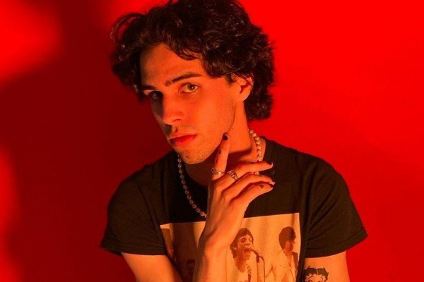 22-летний Стивен Санчес – новая звезда с образом Элвиса Пресли