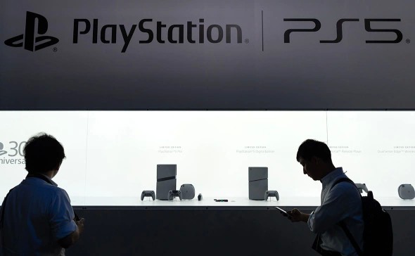 ЕС рассматривает возможность запрета на поставки игровых консолей Xbox и PlayStation в Россию