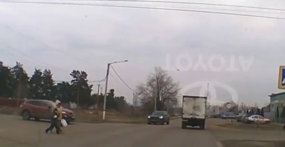 Честно говоря с трудом могу понять, как тут можно в ДТП попасть...