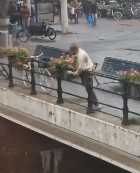 Ну артист!