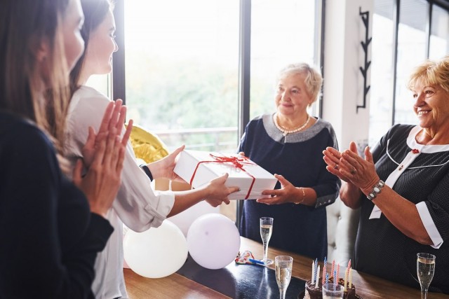 Власти рассматривают возможность привязки зарплат учителей к достижениям их учеников