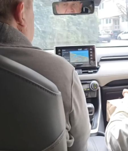 В соцсетях набирает популярность отмазка для родственников, которые просят внуков
