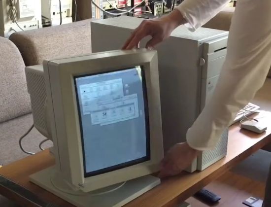 Вращающийся монохромный монитор с кинескопом RADIUS PIVOT 14", 1991 г⁠⁠