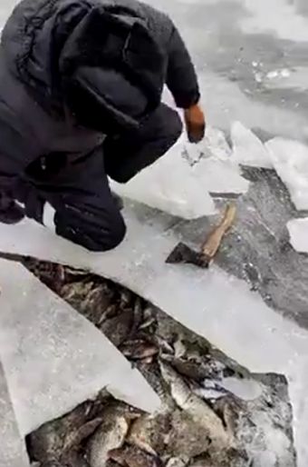 А куда вода-то делась?