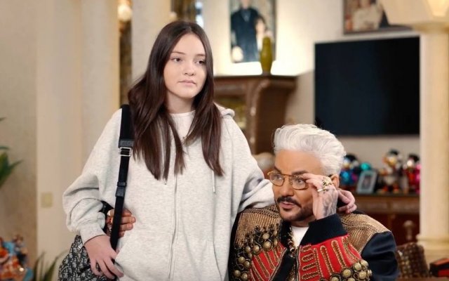 13-летняя дочь Филиппа Киркорова Алла-Виктория стала блогером